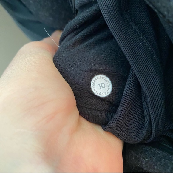 Lululemon Roam Far Wool Reversible Puffer Bomber Black/Heathered Black - Picture 8 of 15
